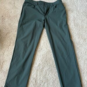 Lululemon Men’s Standard Fit ABC Pant 34x30 - Olive
